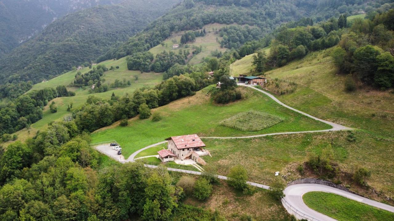Agriturismo Piane Ono Degno Exteriér fotografie