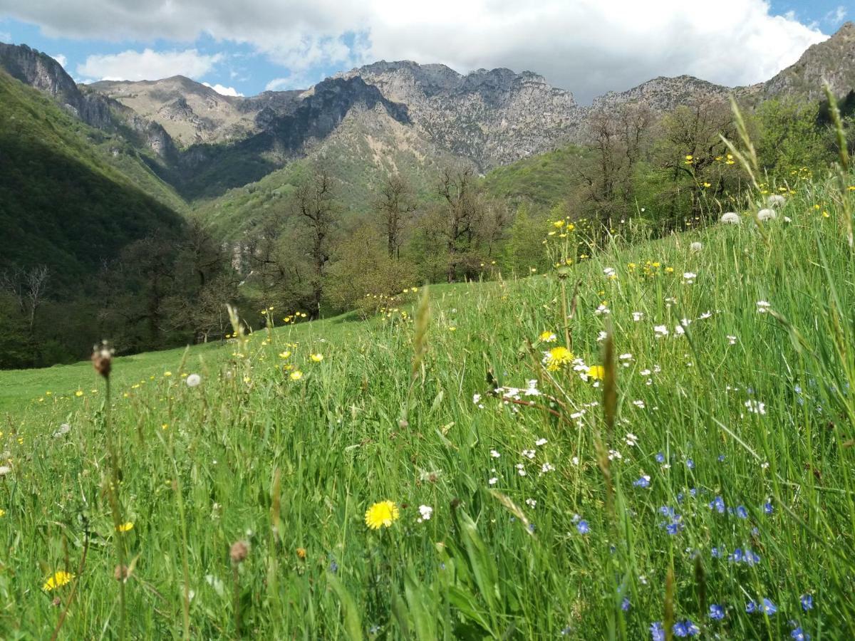 Agriturismo Piane Ono Degno Exteriér fotografie